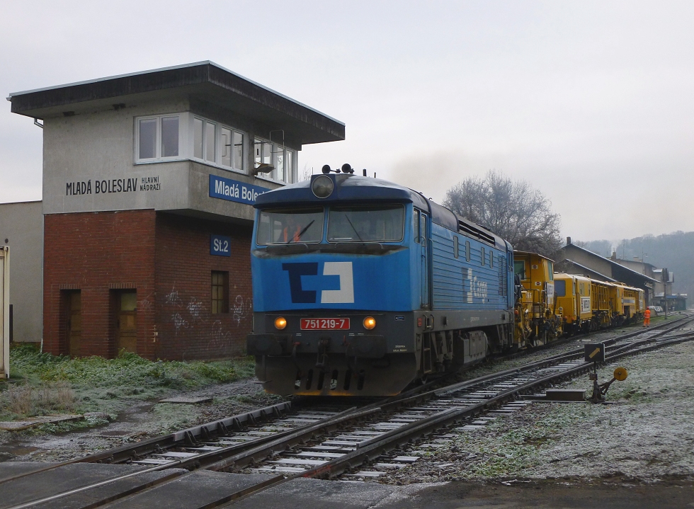 751 219-7
