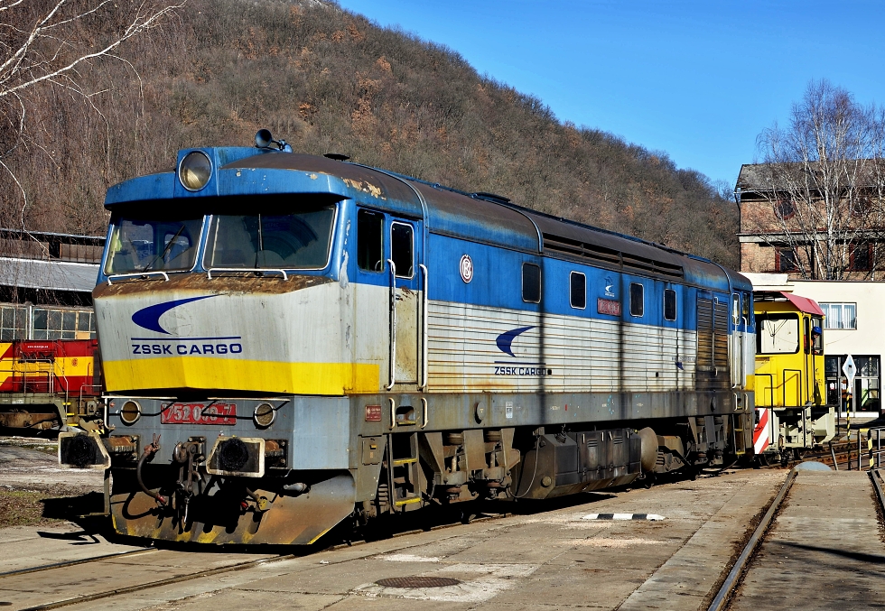 752 030-7