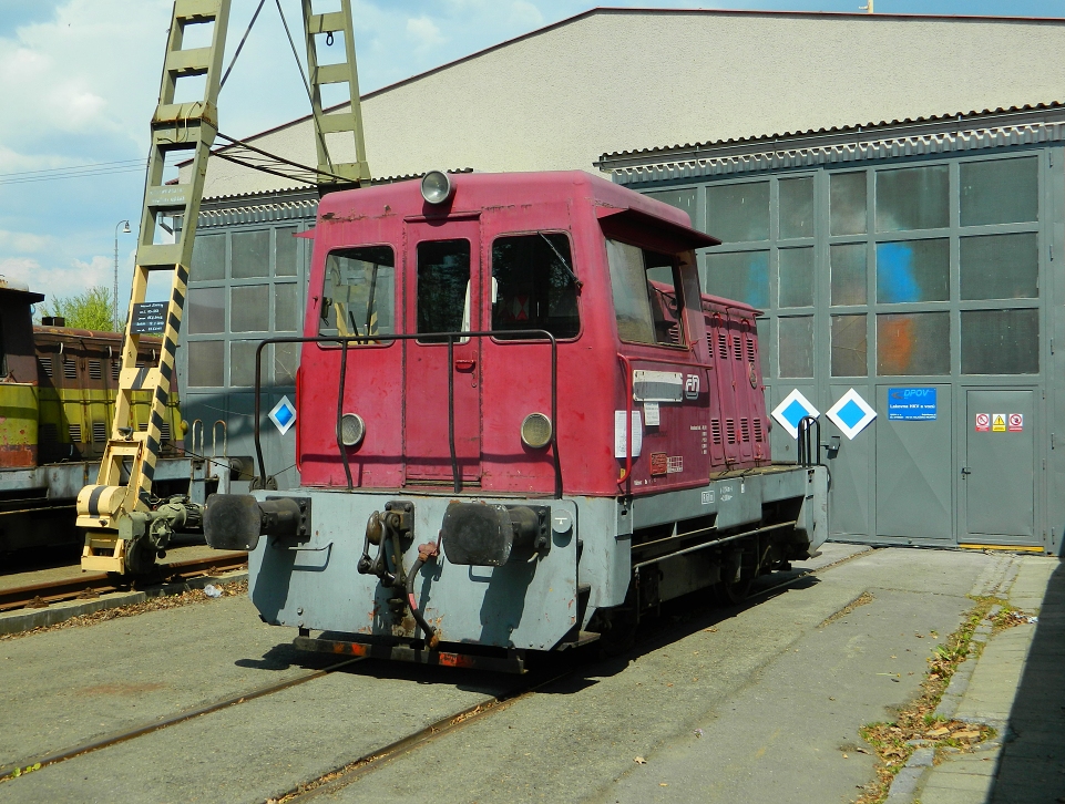 702 005-0