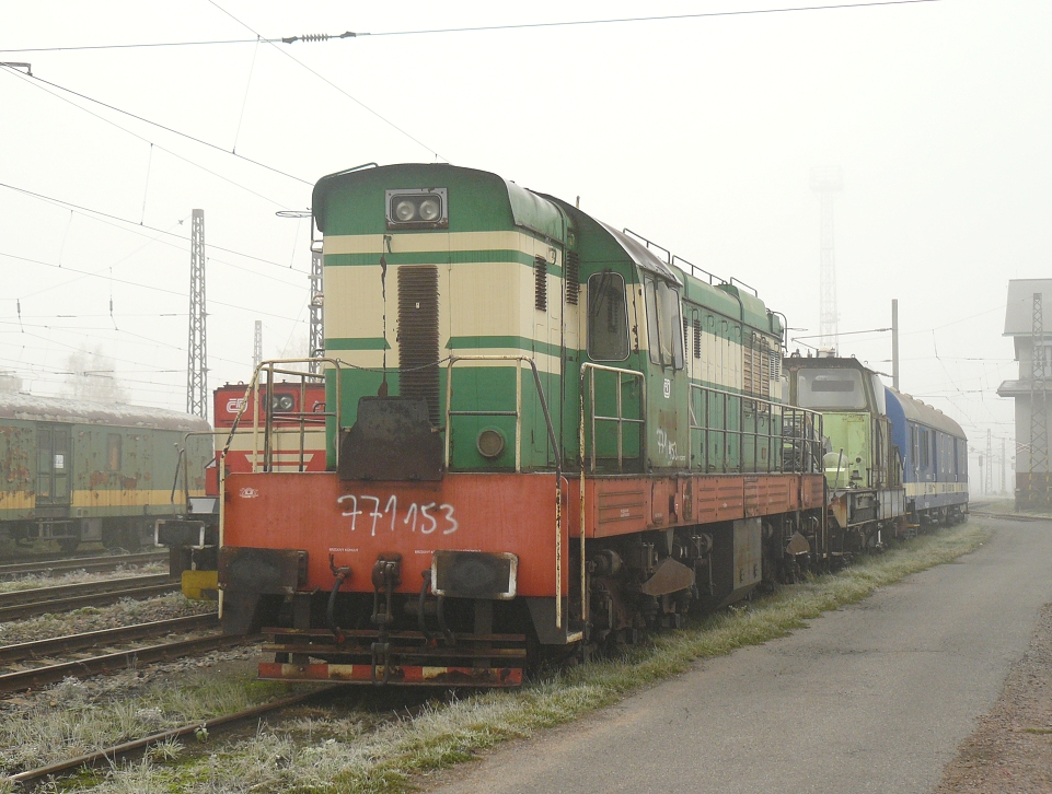 771 153-4