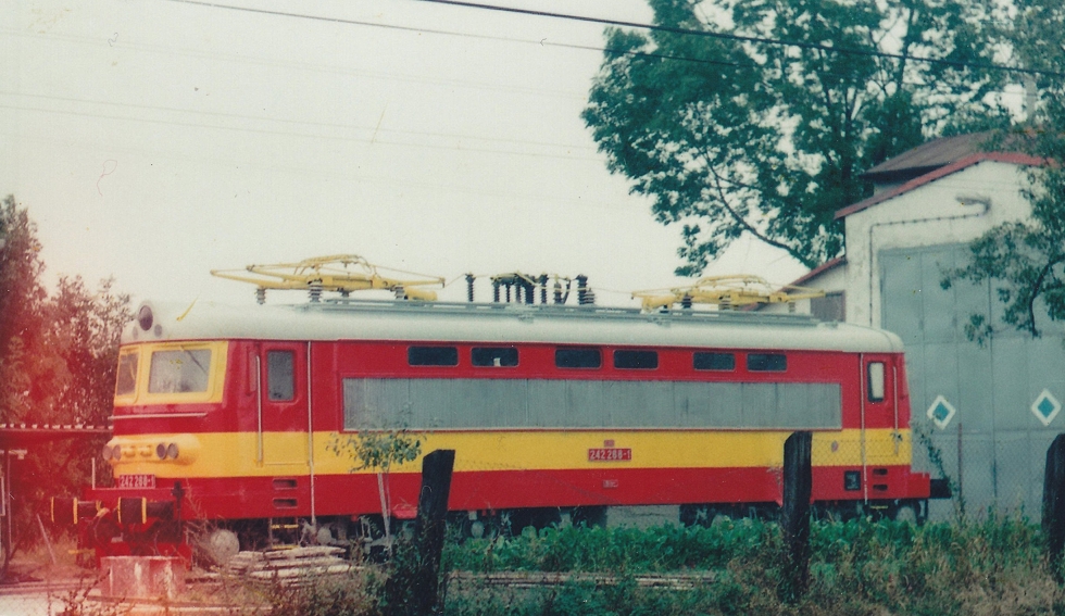 242 268-1