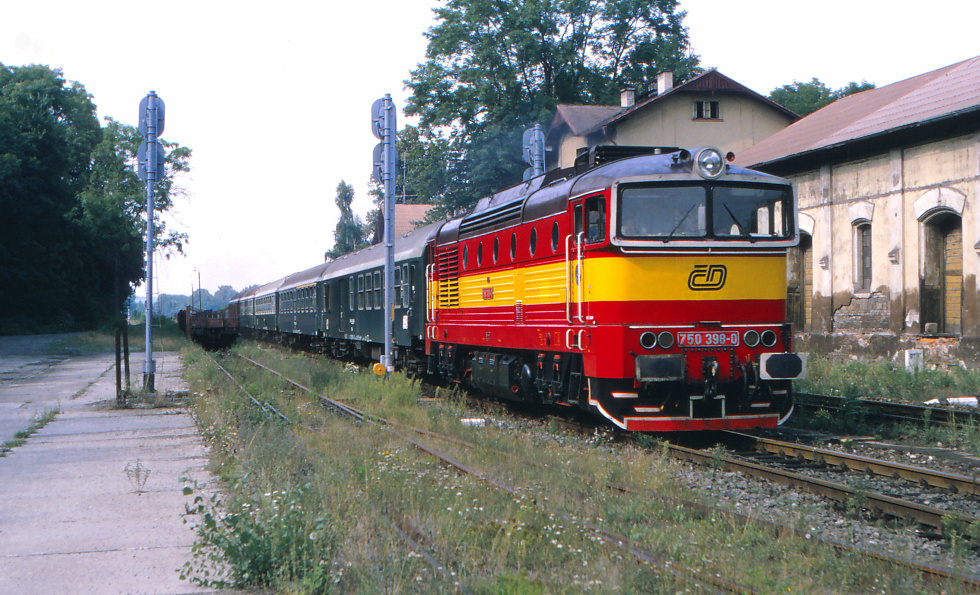 750 398-0