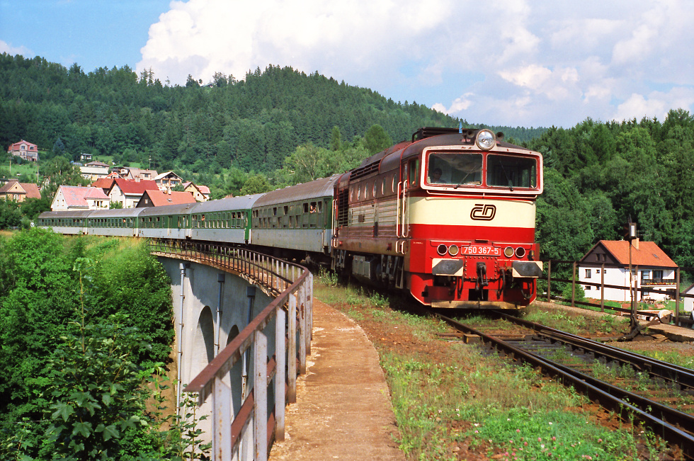 750 367-5