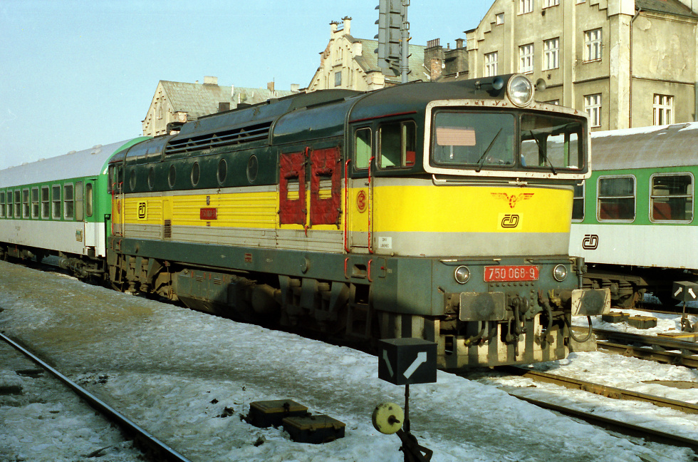 750 068-9