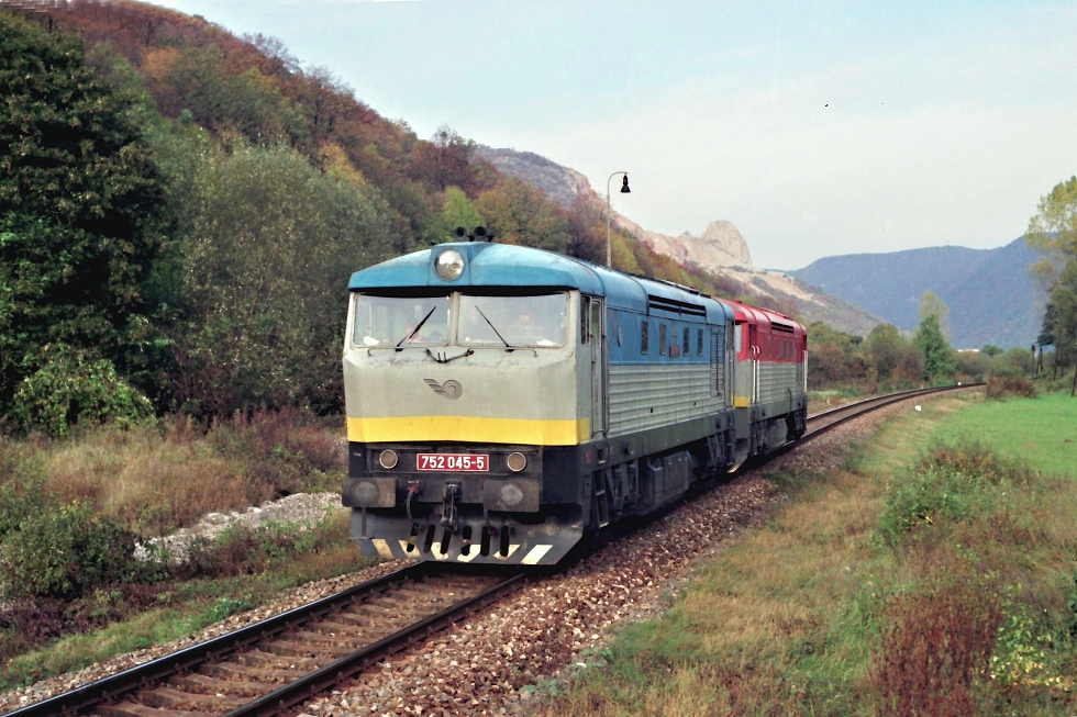 752 045-5