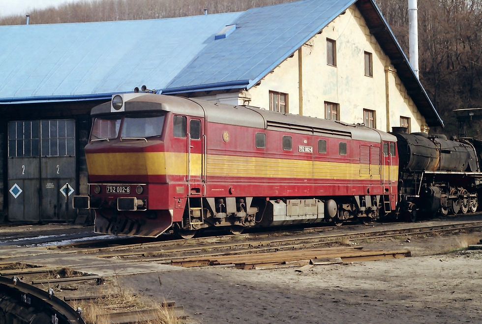 752 002-6