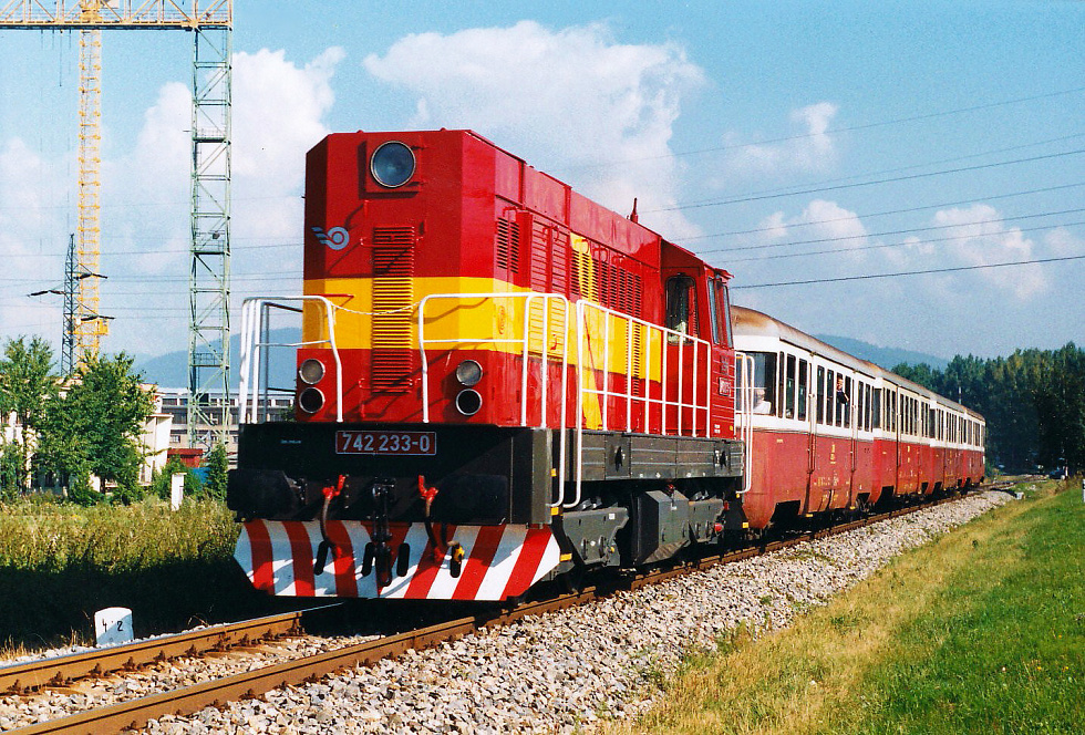 742 233-0