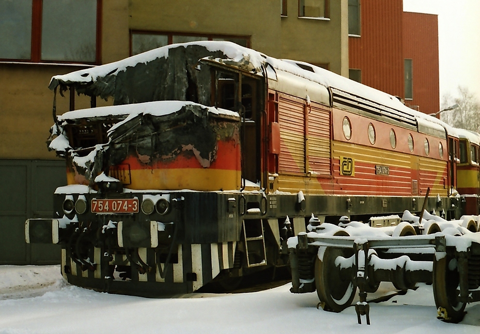 754 074-3