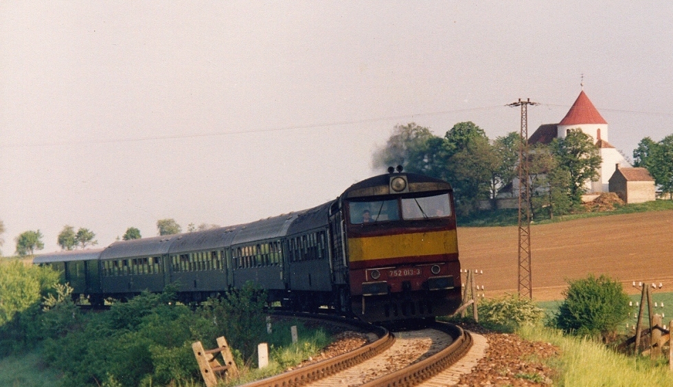 752 013-3