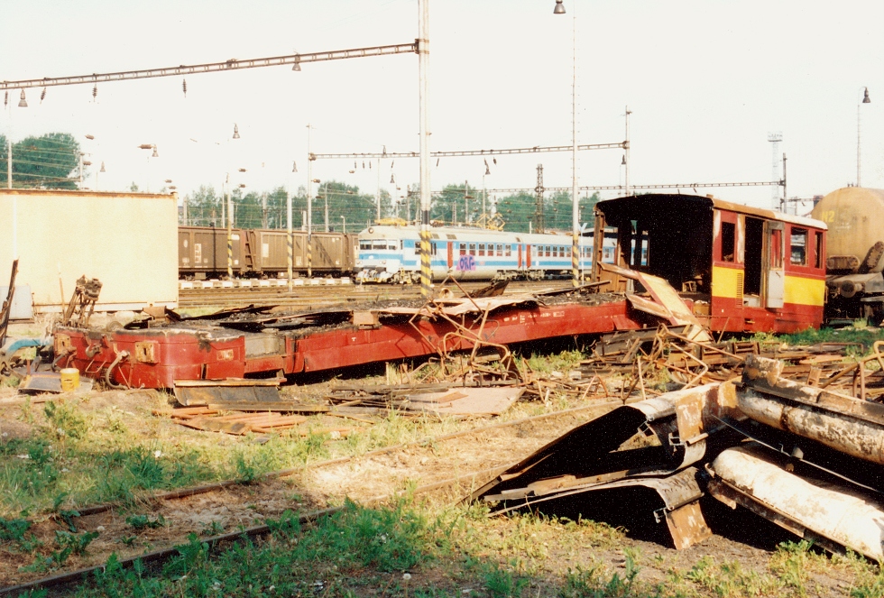 831 085-6