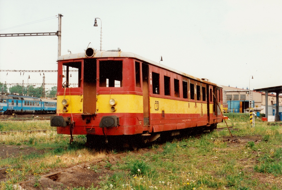 831 085-6