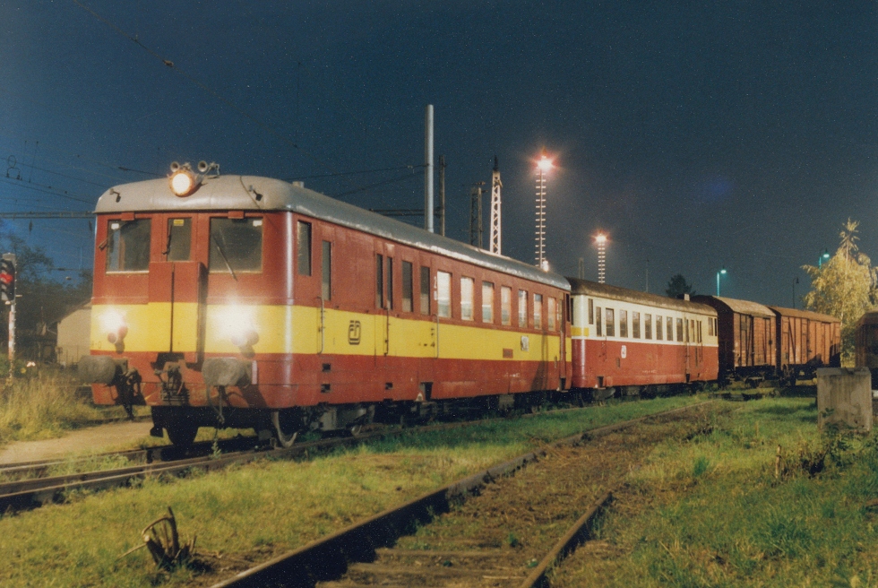 830 098-0