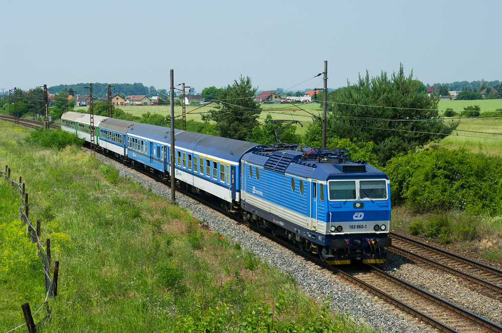 163 063-1