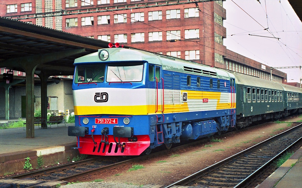 751 372-4
