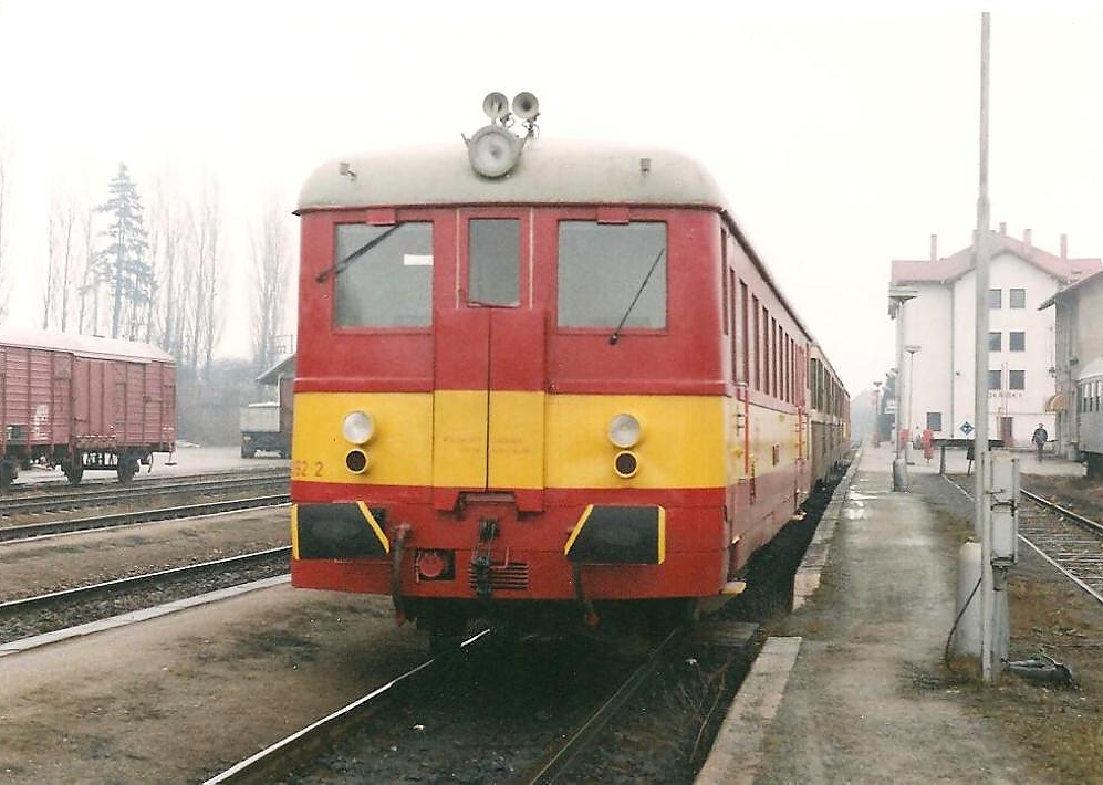 831 092-2