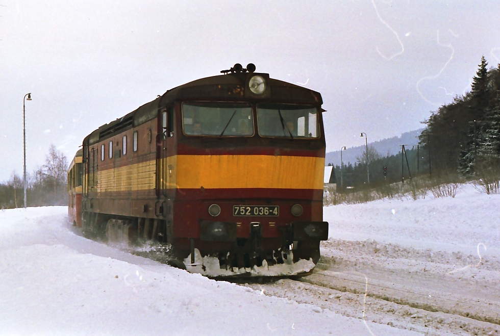 752 036-4