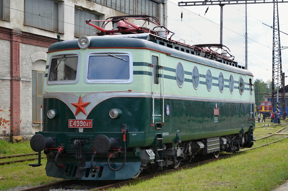 E499.047