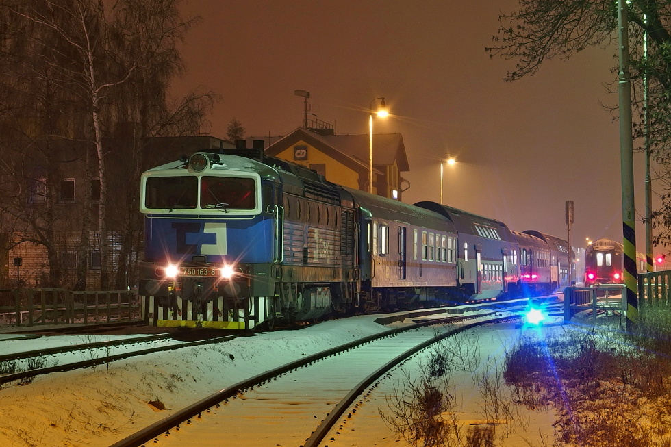 750 163-8