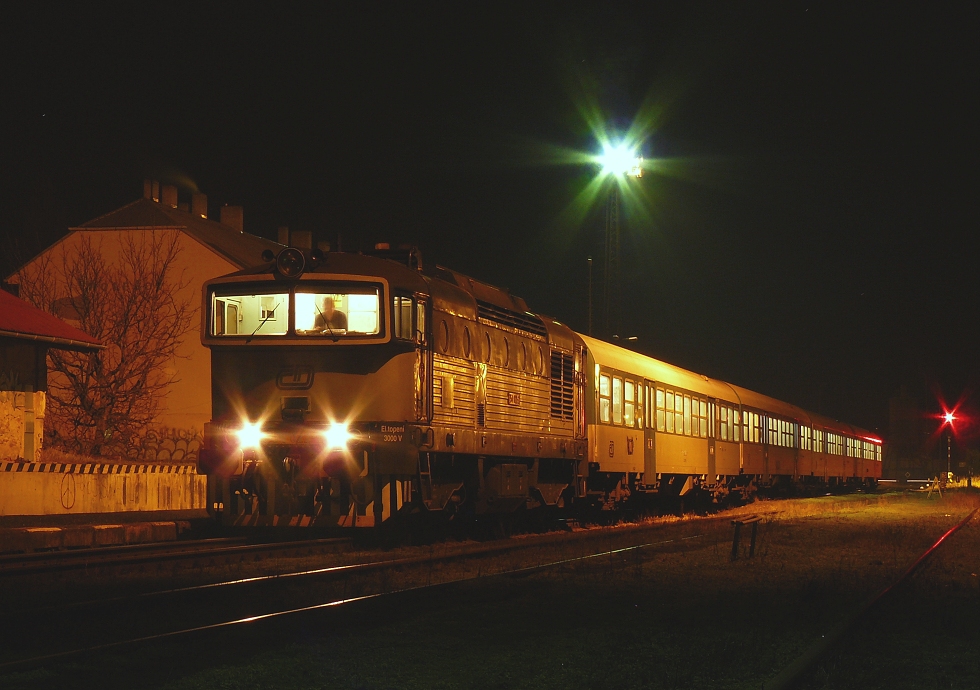 754 022-2