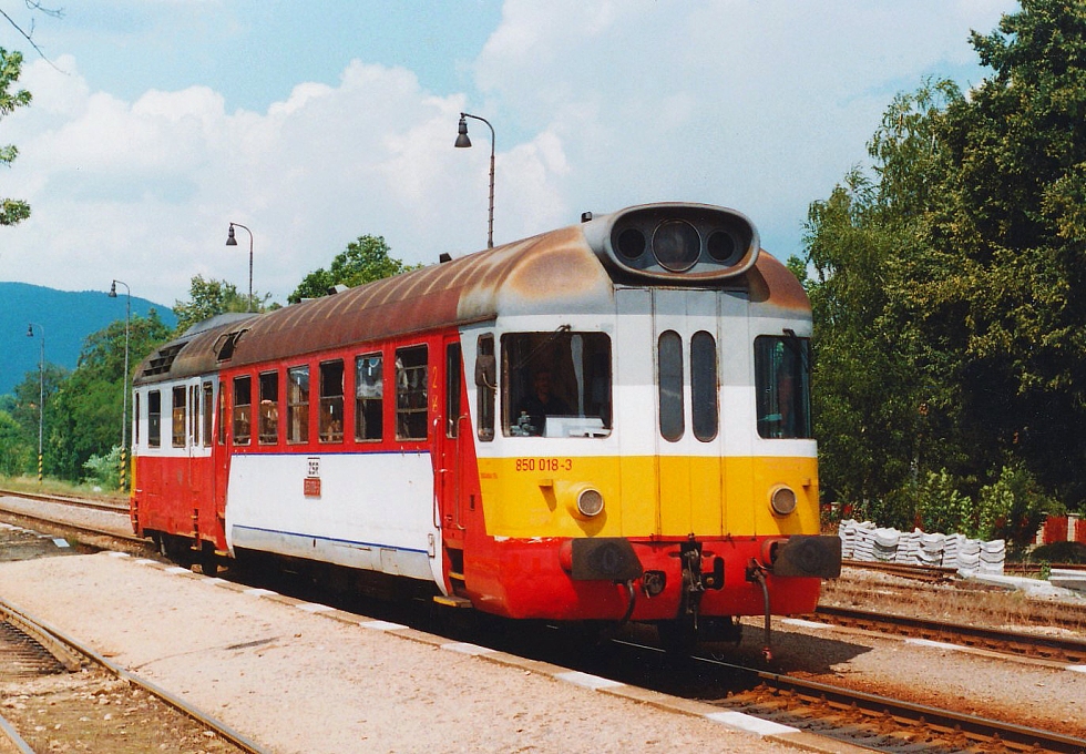850 018-3