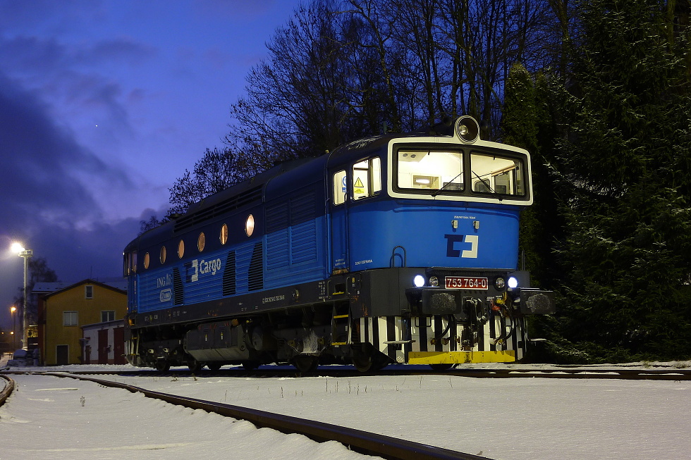 753 764-0