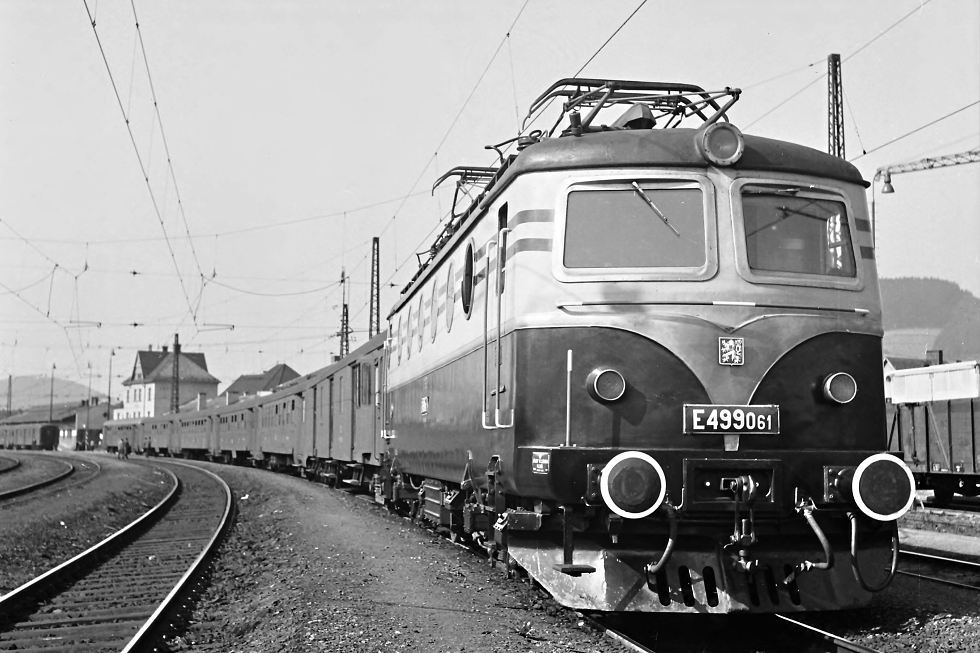 E499.061