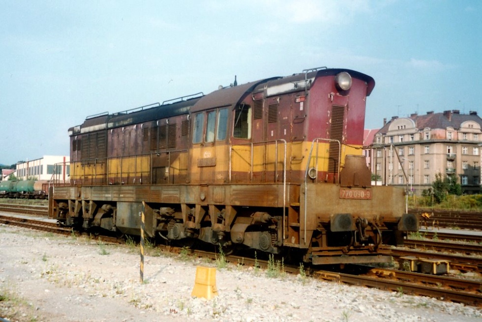 770 090-9