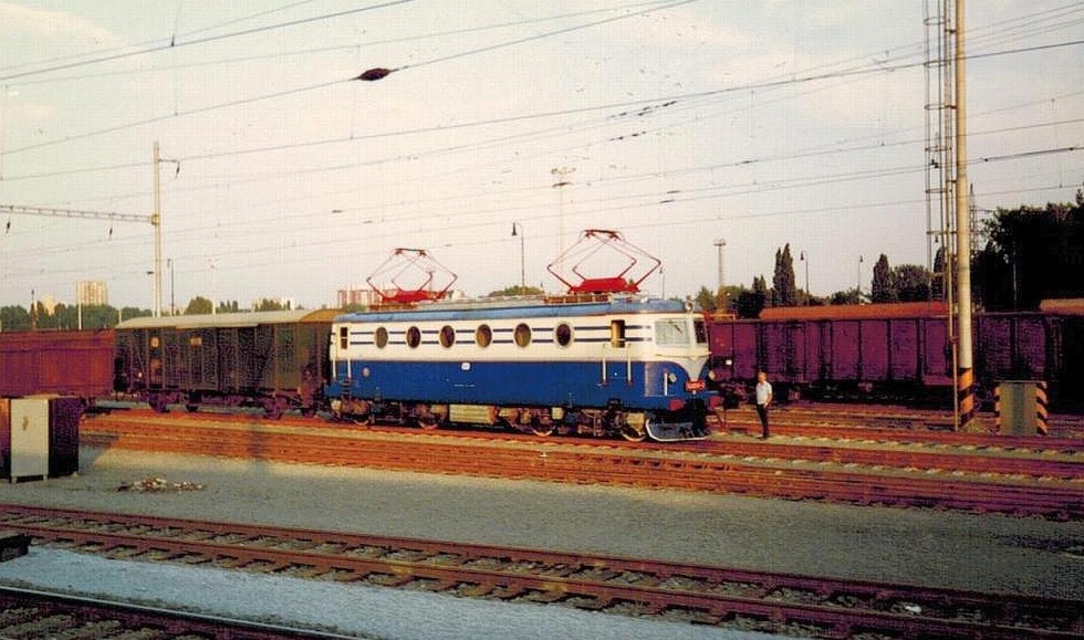 140 004-3