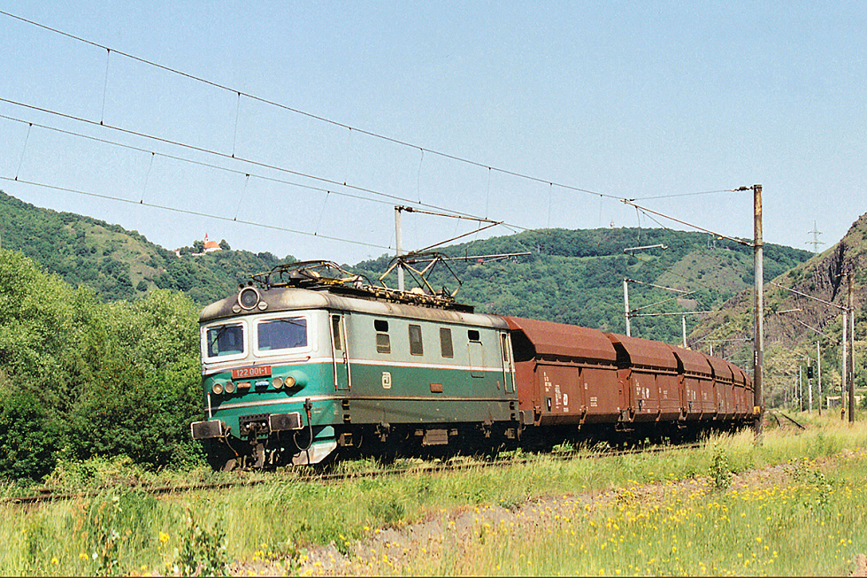 122 001-1