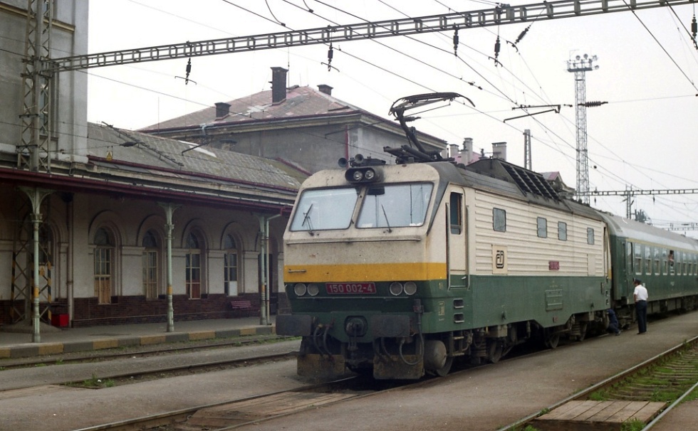 150 002-4