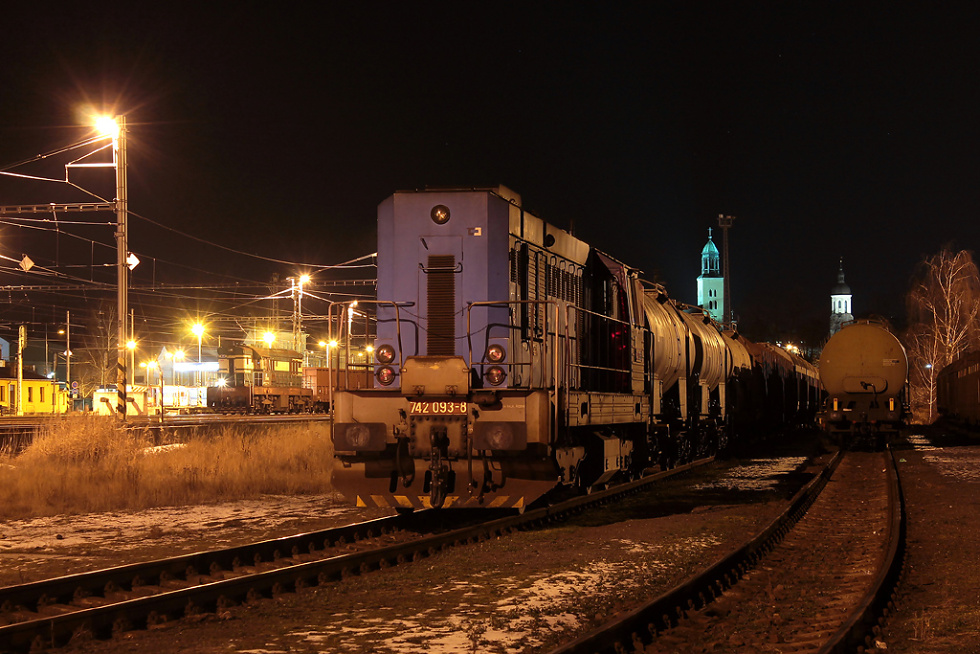 742 093-8