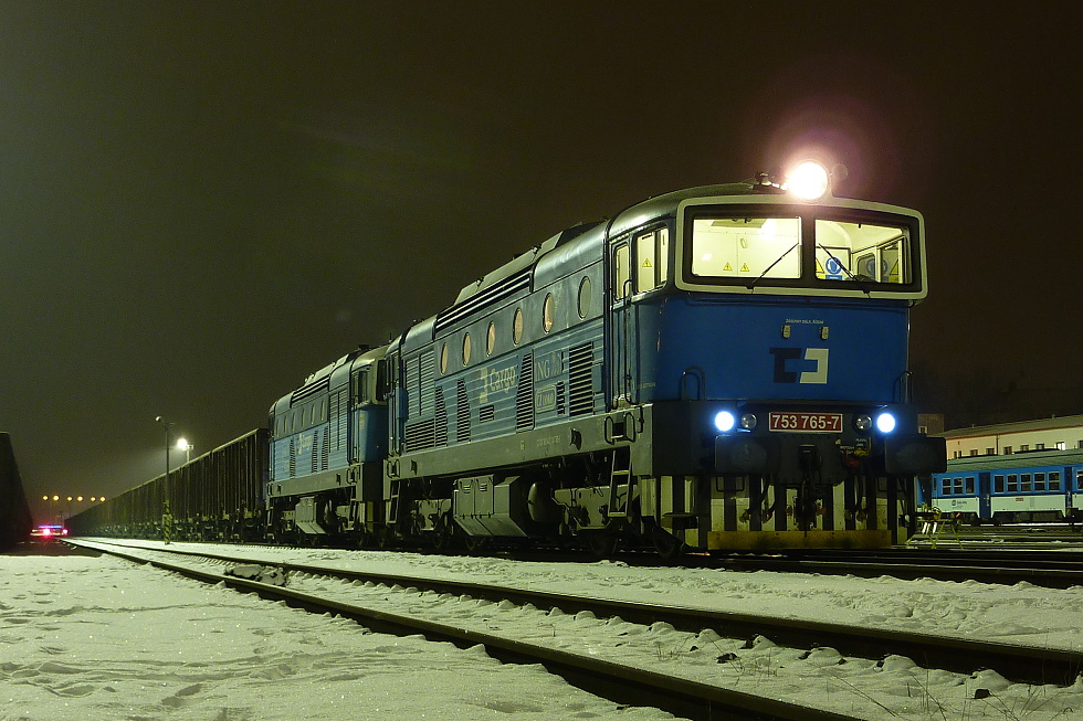 753 765-4