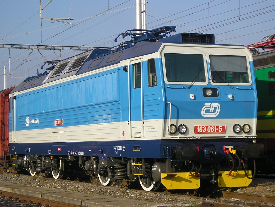 163 061-5