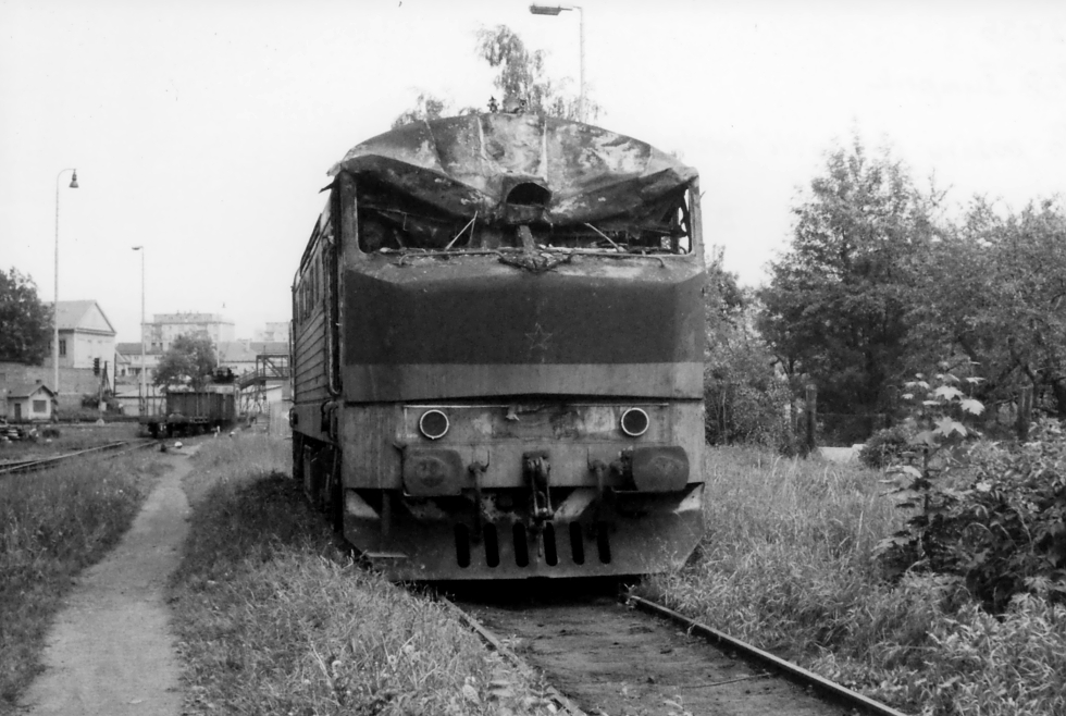 752 038-0