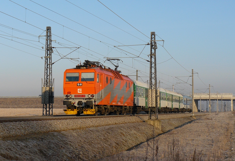 362 021-8