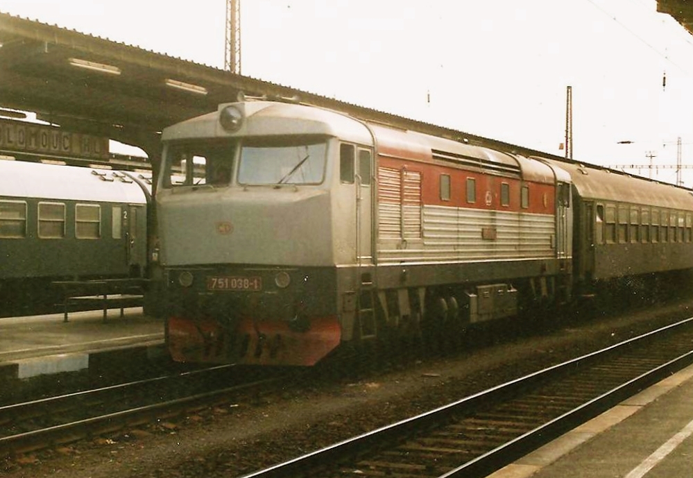 751 038-1
