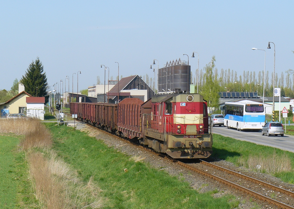 742 108-4