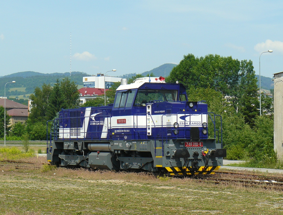 746 010-8