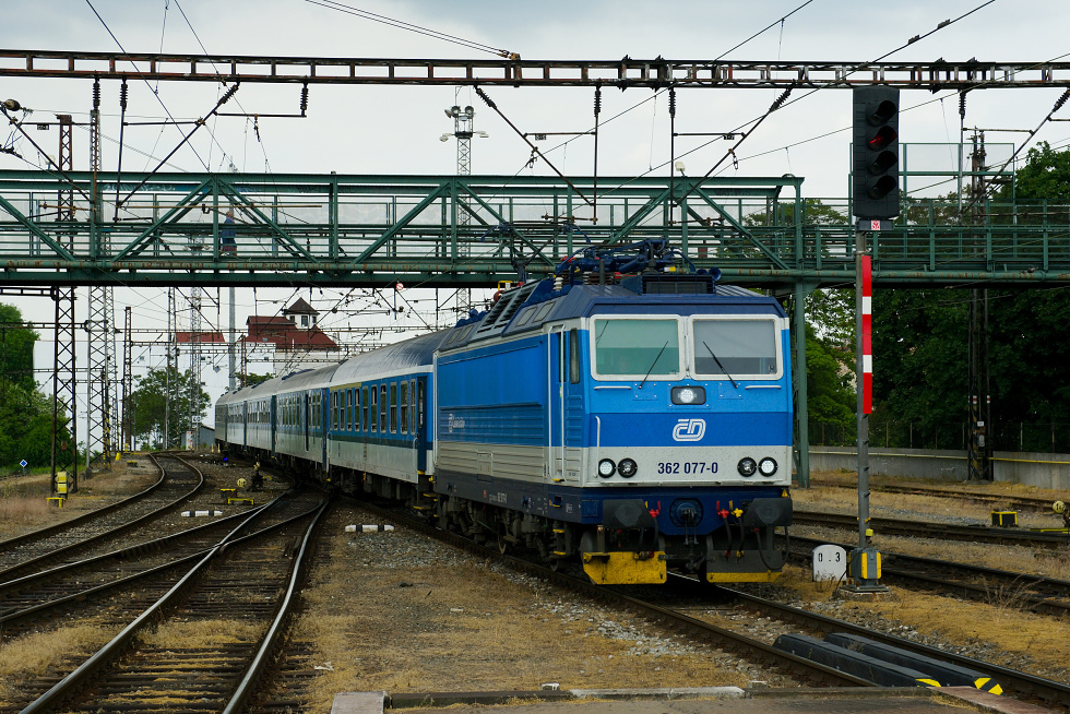 362 077-0