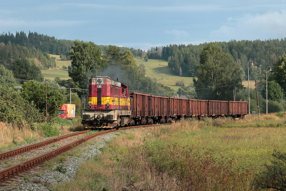 742 435-1
