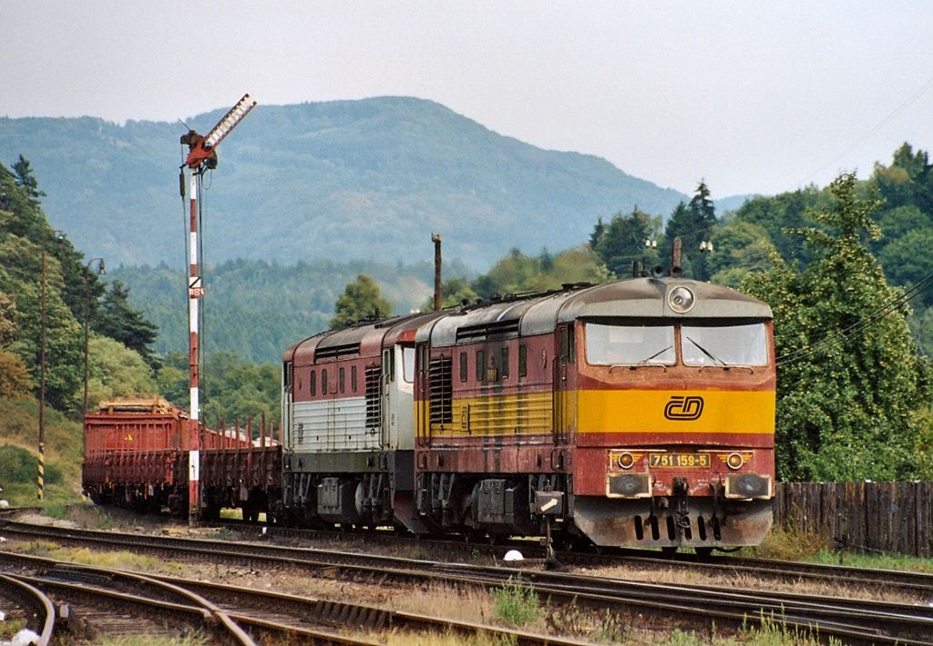 751 159-5