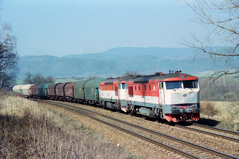751 070-4