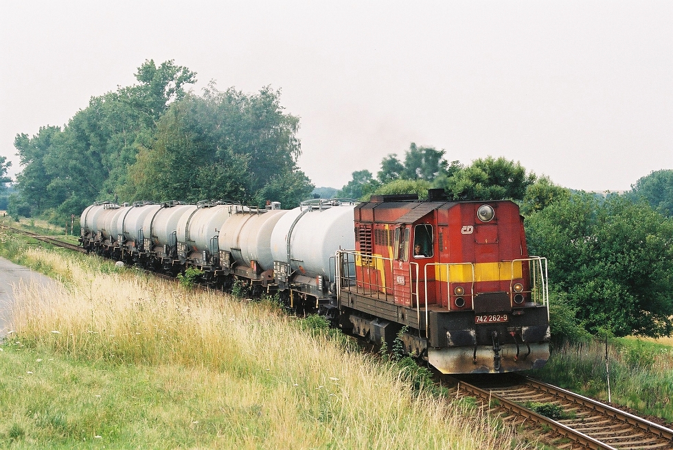 742 262-9