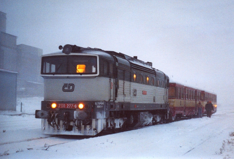 750 277-6