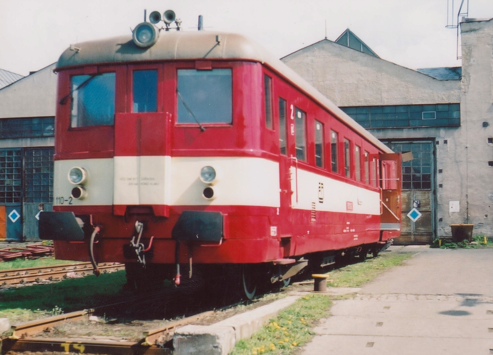 831 110-2