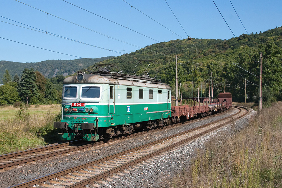 122 009-4