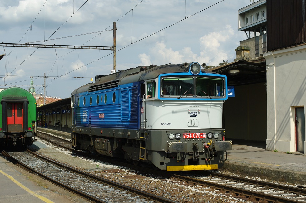 754 075-0