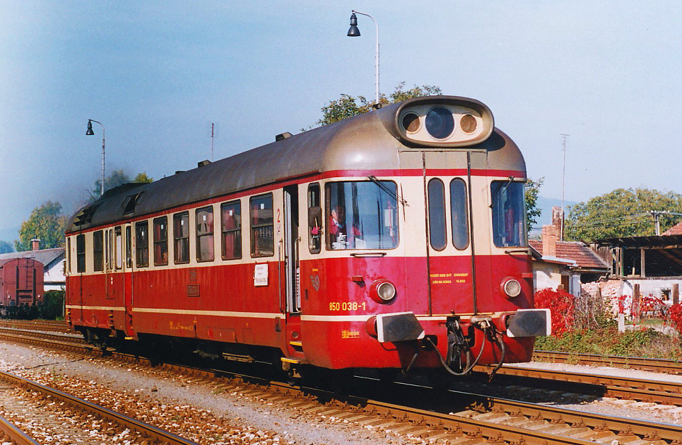 850 038-1