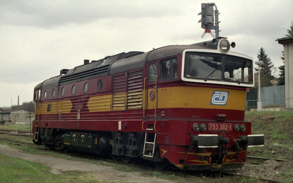 753 382-1