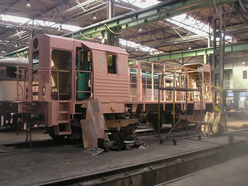 742 349-4